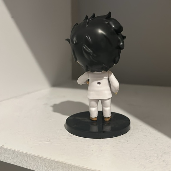 Promised neverland ray Funko - Picture 3 of 4